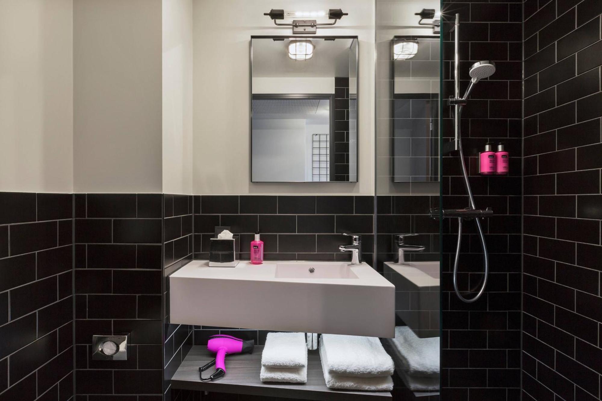 Hotel Moxy Frankfurt Airport Kelsterbach Extérieur photo