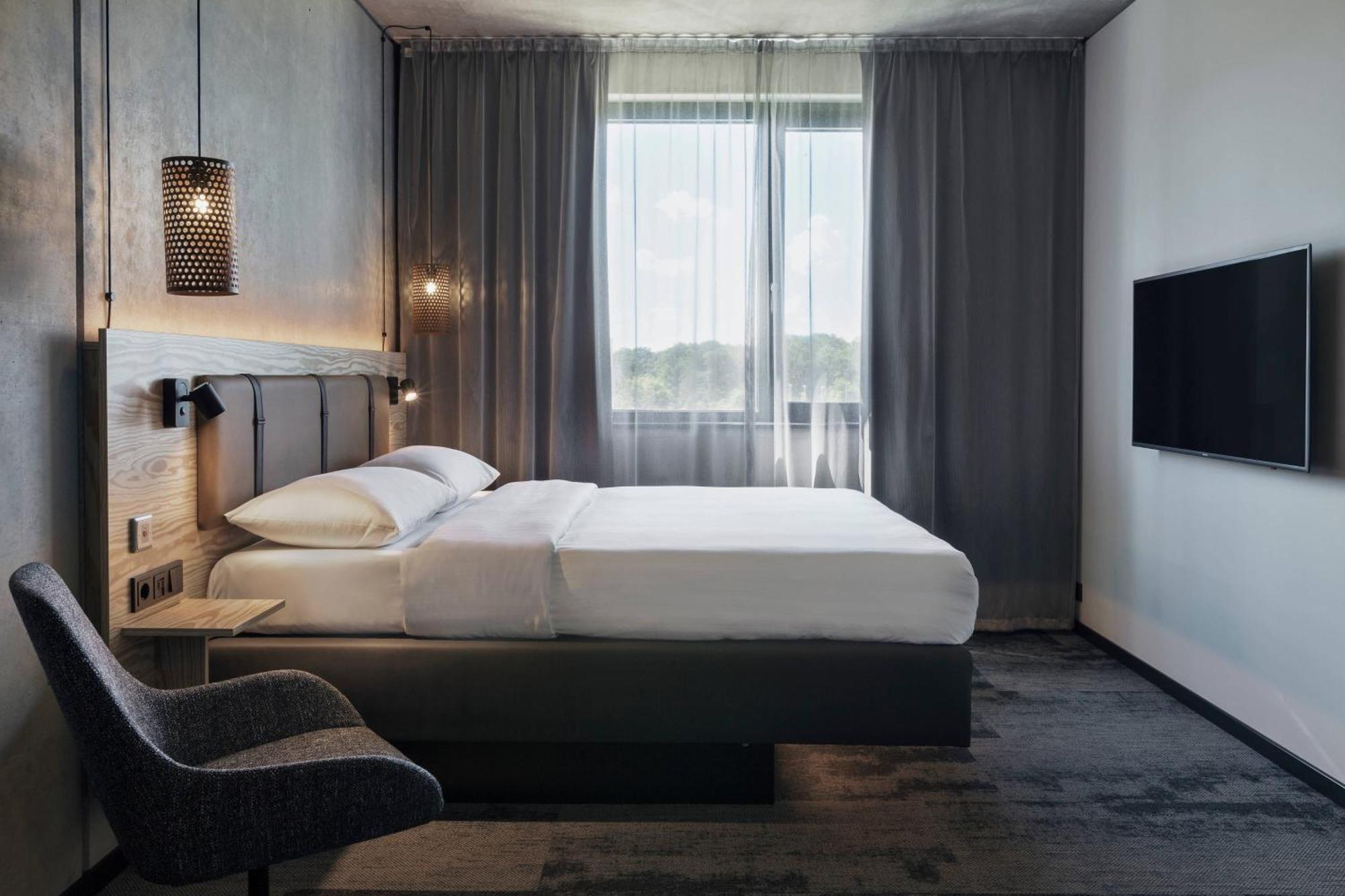 Hotel Moxy Frankfurt Airport Kelsterbach Extérieur photo