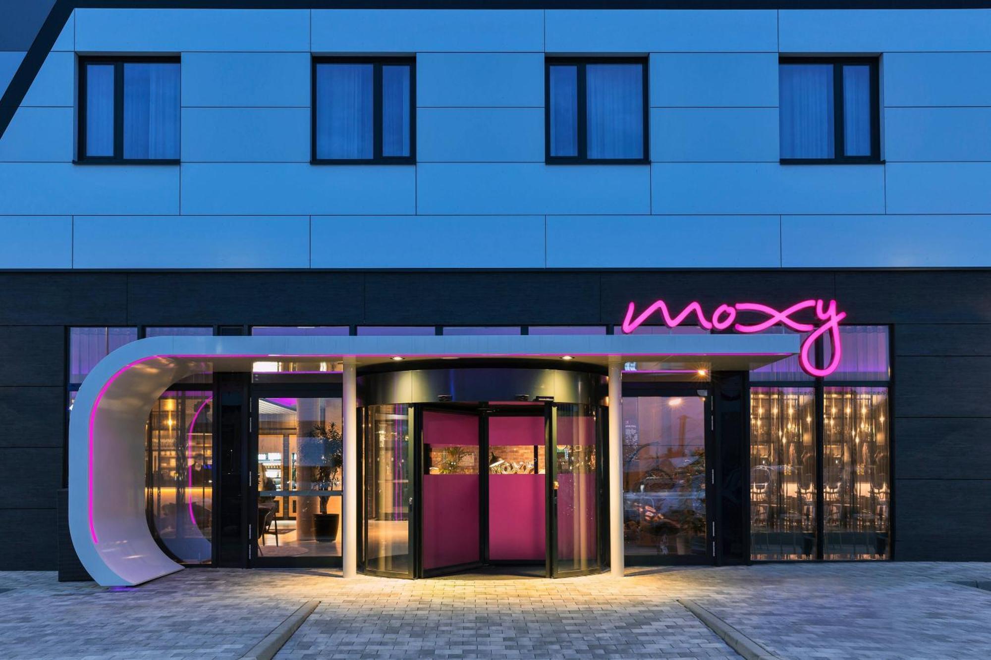 Hotel Moxy Frankfurt Airport Kelsterbach Extérieur photo